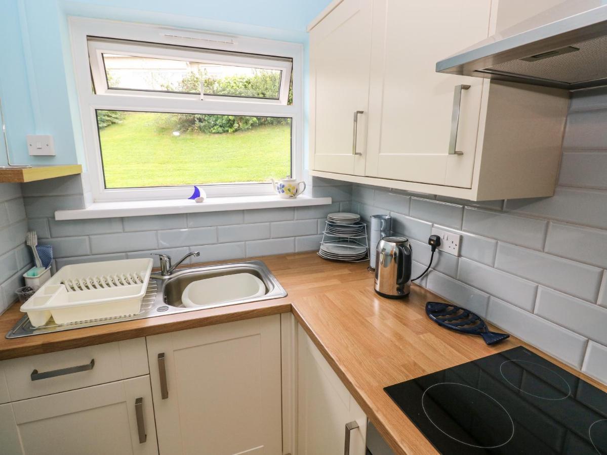 Number 6 Oxwich Leisure Park Villa Swansea Buitenkant foto